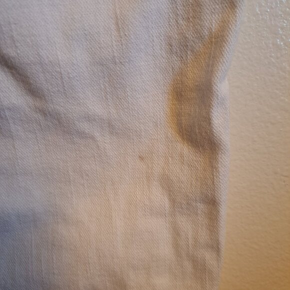 Miss Me Signature White Crop Jeans With Sequins,Leather&Rhinestone Flap Pockets - Picture 4 of 11